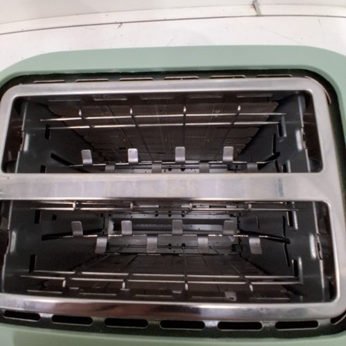 STARFRIT 2-SLICE TOASTER - GREEN image 4