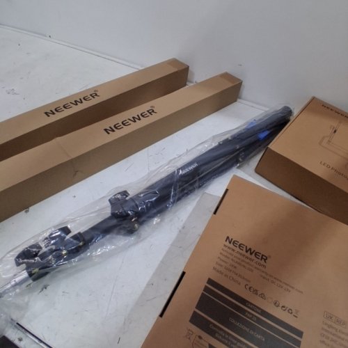 2PK NEEWER DIMMABLE LED LIGHT KIT WITH TRIPOD STANDS- 75" - 28W, 12 V-15 V, 3200-5600 K- BLACK image 4