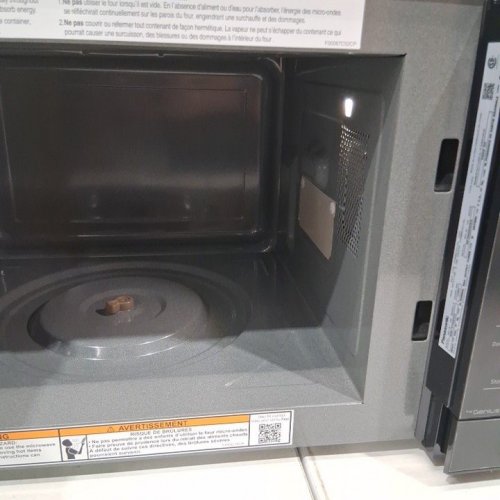 PANASONIC COUNTERTOP MICROWAVE OVEN WITH DIGITAL DISPLAY AND CHILD LOCK - 1.2 CU. FT - 1200W - BLACK/SLIVER (MODEL: NN-ST66QS) image 8