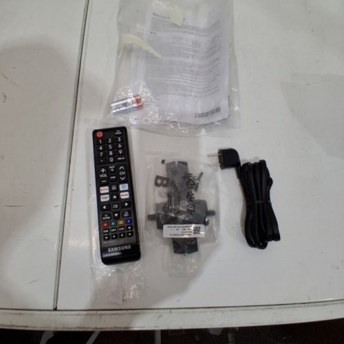 SAMSUNG 32" H5000F SERIES HD SMART TV - 720P HD - BLACK (MODEL: UN32H5000FF) image 11
