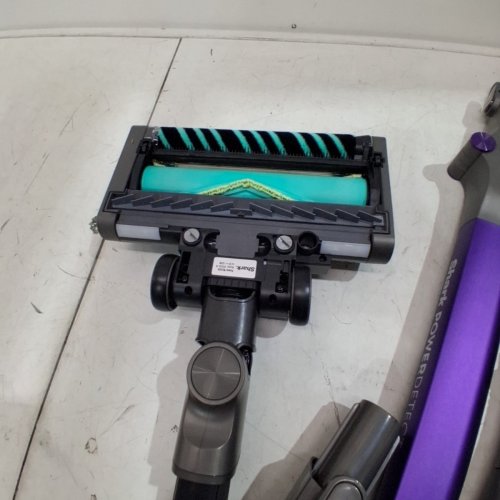 SHARK POWERDETECT CORDLESS STICK VACUUM 70-MINUTE RUNTIME, 21.6 V - PURPLE/GREY (MODEL: IP1251) image 7