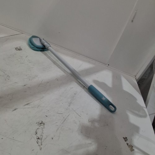 4PC SCOTCH-BRITE EXTENDABLE TUB AND TILE SCRUBBER KIT WITH REFILLS - EXTENDS UP TO 25" - GREY/LIGHT BLUE (MODEL:549X-560-SIOC) image 2