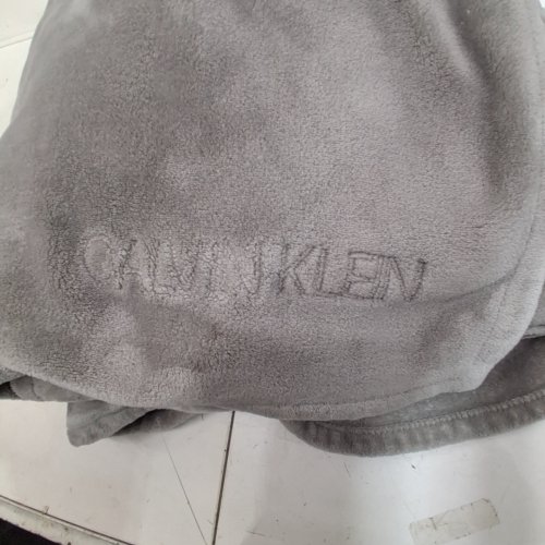 CALVIN KLEIN PLUSH FLEECE BLANKET - 92" × 98" - GREY - (MODEL: 7053557) image 3