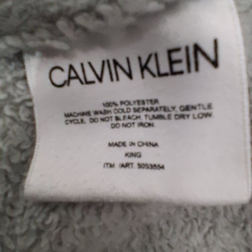 CALVIN KLEIN PLUSH FLEECE BLANKET - 92" × 98" - GREY - (MODEL: 7053557) image 5
