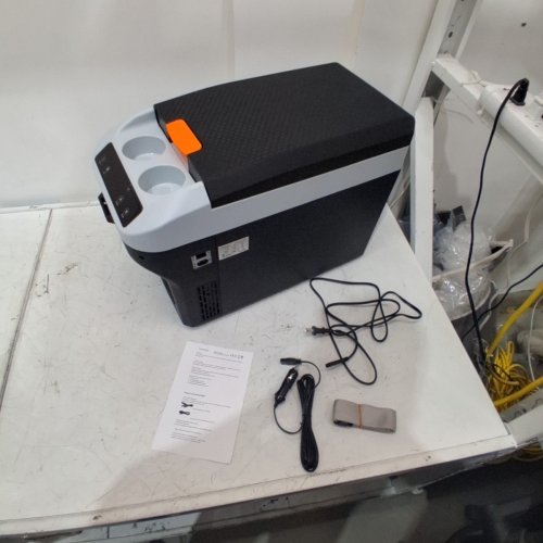 PORTABLE COMPACT HEATING AND COOLER BOX - 22L - 220V - BLACK (MODEL: AQ-22L) image 5