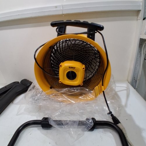 DEWALT FLOOR FAN, 360° ADJUSTABLE TILTING AIRFLOW FAN, 3-SPEED 4000 CFM MAX - YELLOW BLACK (MODEL:DXF1616) image 2