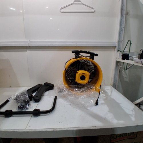 DEWALT FLOOR FAN, 360° ADJUSTABLE TILTING AIRFLOW FAN, 3-SPEED 4000 CFM MAX - YELLOW BLACK (MODEL:DXF1616) image 4