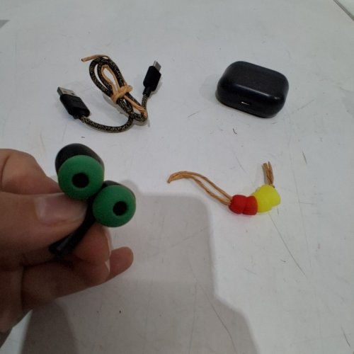 HOUSE OF MARLEY LITTLE BIRD IN-EAR SOUND ISOLATING TRUE WIRELESS EARBUDS - BLACK image 4