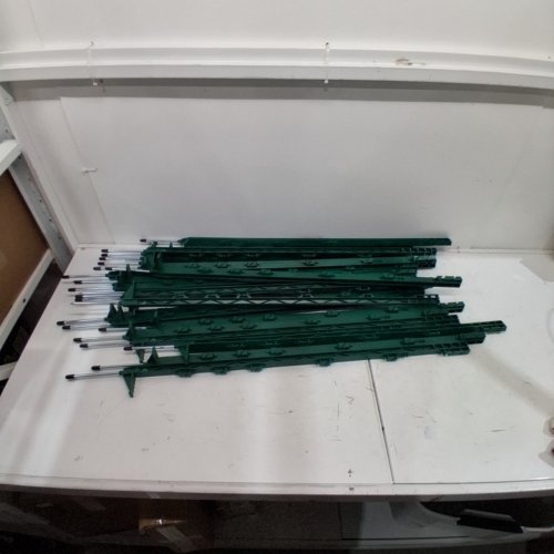 25PK STEP IN FENCE POSTS FOR WIRE OR ELECTRIC FENCING - 40" - GREEN image 3