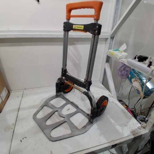 ALUMINUM FOLDING HAND TRUCK - BLACK/ORANGE image 2