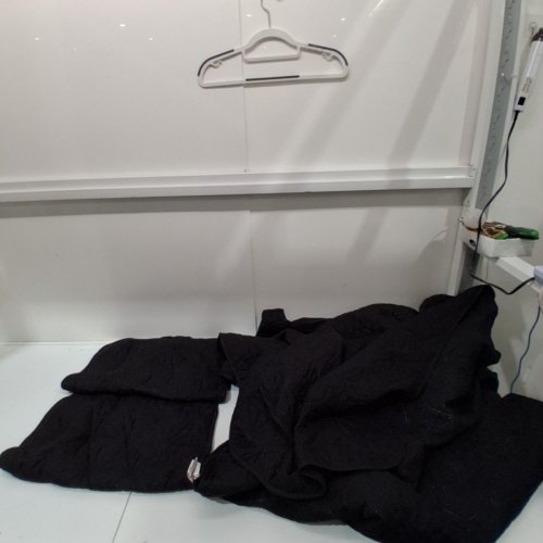 3PC LIGHT WEIGHT QUILT SET - QUEEN - BLACK image 2