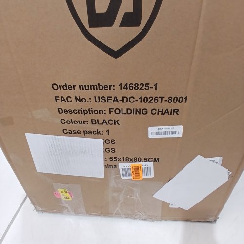 PORTABLE DIRECTORS' CAMP CHAIR WITH SIDE TABLE - 3550LBS CAPACITY - BLACK image 4