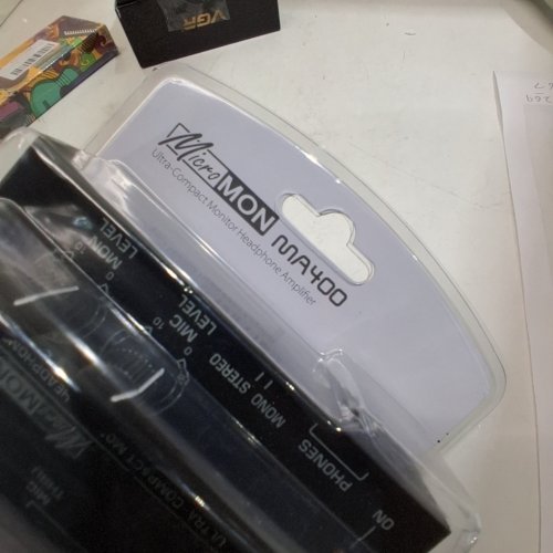 BEHRINGER MICROMON MONITOR HEADPHONE AMPLIFIER (MODEL: MA400) image 3