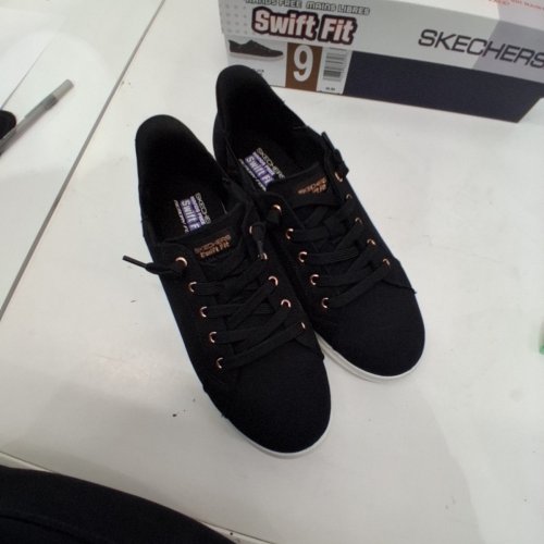 WOMEN'S SKECHERS SWIFT FIT SNEAKERS WITH FAUX LACES - SIZE 9 - NAVY (STYLE: 4888409) image 2