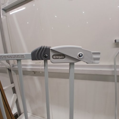 REGALO EASY STEP EXTRA WIDE METAL SAFETY GATE - 30" X 29"- 49" - WHITE (MODEL: 1164EWDS) image 4