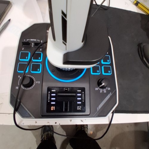 THRUSTMASTER SOL-R1 FLIGHT JOYSTICK WITH HALL EFFECT TECHNOLOGY - COMPATIBLE WITH PC - GREY (MODEL: FLTHS001) image 2