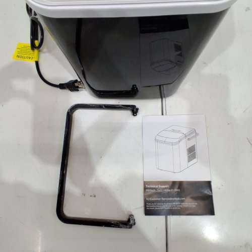 SWEETCRISPY COUNTERTOP ICE MAKER - 26LB - BLACK - (MODEL: ZBJ-PP10A-BK) image 3