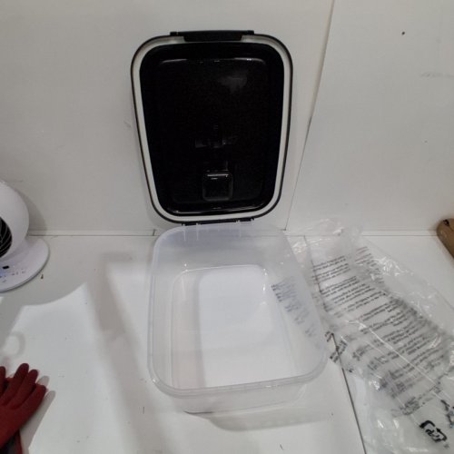 AMAZON BASICS PET FOOD STORAGE CONTAINER - 10LBS - BLACK/CLEAR image 2