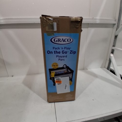 GRACO ON THE GO ZIP PLAYARD BABY BASSINET - 39.4" X 28.2" X 22.9" - GREY (MODEL: 2217526) image 2