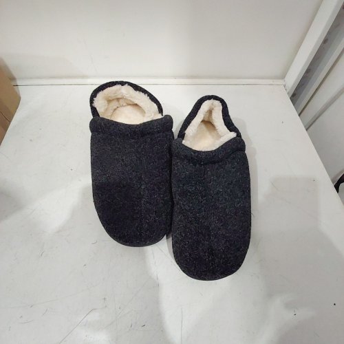 MEN'S LONGBAY COZY MEMORY FOAM SLIPPERS - SIZE 11-12 - GREY image 2
