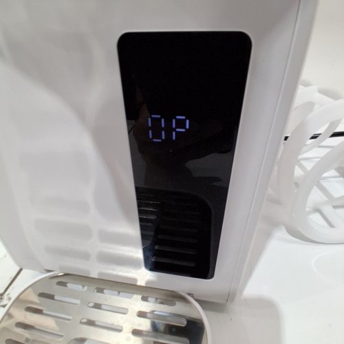 ICEMAN SLUSH-EASE SLUSHY MAKER WITH CUSTOMIZABLE THICKNESS - 1.5L - WHITE (MODEL: RJ62-WHITE-CA) image 2