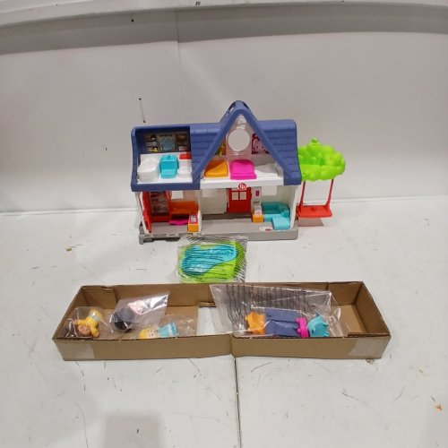 FISHER-PRICE LITTLE PEOPLE FRIENDS TOGETHER PLAY HOUSE - MULTICOLOR (MODEL: HBY89-9463) image 3