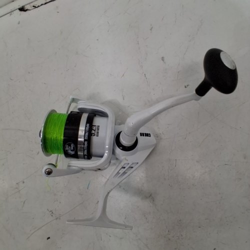 BPS KING KAT SPINNING FISHING REEL - RIGHT - GEAR RATIO: 5.2:1 - WHITE (MODEL: CBK60) image 2