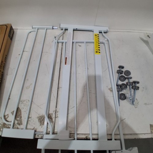 REGALO EASY-STEP METAL WALK-THROUGH SAFETY GATE - 30" x 29"-38.5" - WHITE (MODEL: 1160DS) image 2
