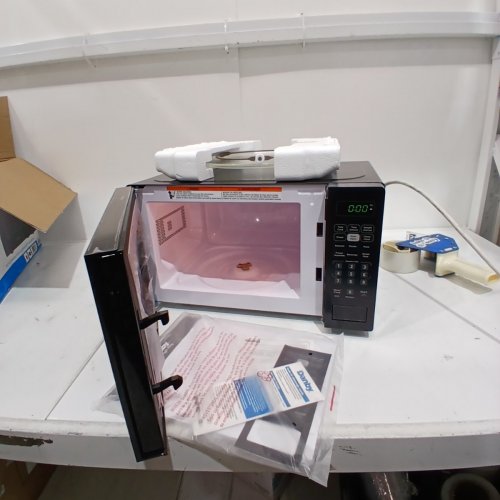DANBY COUNTERTOP MICROWAVE - 0.7 CU.FT - BLACK - (MODEL: DBMW0721BBB) image 6