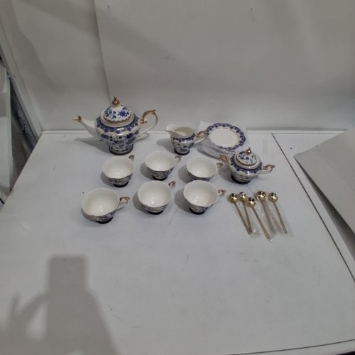 21PC ACMLIFE BONE CHINA FLORAL TEA SET WITH TEAPOT, CUPS, SAUCER, CREAMER, SUGAR BOWL AND SPOONS - BLUE, WHITE AND GOLD image 2
