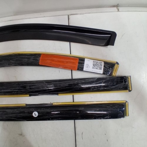 4PC FLEXIBLE IN-CHANNEL SIDE WINDOW DEFLECTORS COMPATIBLE WITH CHEVROLET TRAVERSE (2024 - 2026) - BLACK (MODEL: 200799) image 3
