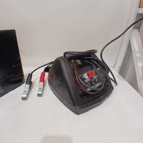 SCHUMACHER BATTERY CHARGER ENGINE STARTER AND ADVANCED DIAGNOSTIC TESTING - 2/12/30/100A 6V/12V (MODEL: SC1308) image 3