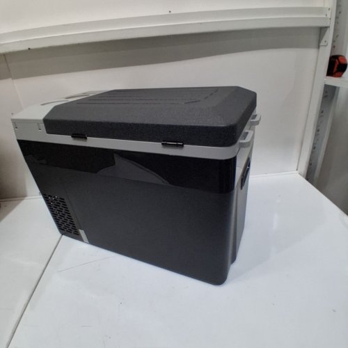 EUHOMY PORTABLE APP CONTROLLED COMPRESSOR ELECTRIC COOLER/REFERIGERATOR - 23L - BLACK/GREY (MODEL: CF008-23BL-CAEH) image 4