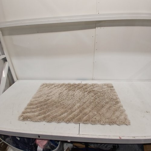 SAFDIE TUFTED WAVE BATH MAT - 22" X 35" - TAUPE image 2