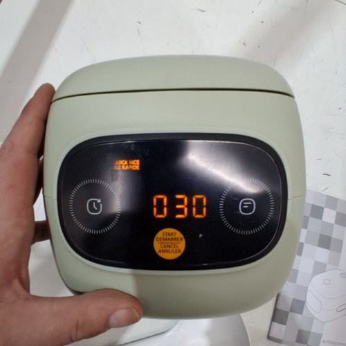 COMFEE' MINI RICE COOKER - 4 CUPS - SAGE GREEN (MODEL: CRD12L1B1BPGCA) image 2