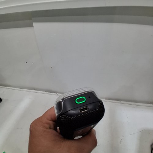 CHEF IQ SENSE SMART WIFI & BLUETOOTH 4 INTERNAL TEMPERATURE SENSORS SMART THERMOMETER - HEAT RESISTANT UP TO 1,000ºF (537ºC) - BLACK (MODEL: CQ60-1B-HUB) image 2