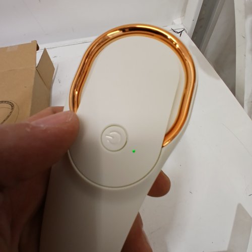 PORTABLE BLADELESS RECHARGEABLE R5 NECK FAN - WHITE image 2