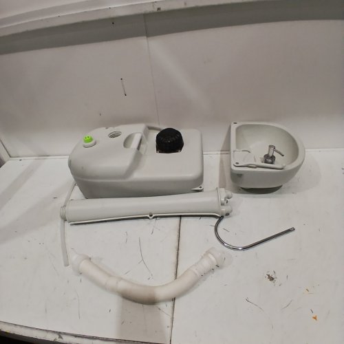 SERENE LIFE SERENELIFE PORTABLE CAMPING SINK WITH TOWEL HOLDER & SOAP DISPENSER - 19L WATER CAPACITY HAND WASH BASIN STAND - WHITE (MODEL#: SLCASN18) image 2