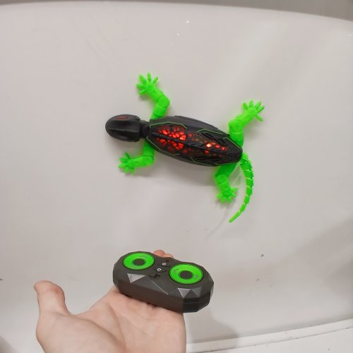 IMAGINEERS WALL CLIMBING LIZARD REMOTE CONTROL KIDS TOY - BLACK, GREEN image 2