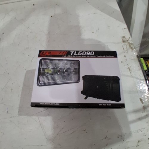 TIGER LIGHTS PLUG AND PLAY LED HI/LO SEALED BEAM HEADLIGHT FOR CASE/IH TRACTORS AND COMBINES - 4" X 6" - 60W - 3,500 LM - 24 V - CLEAR (MODEL: TL6090) image 4