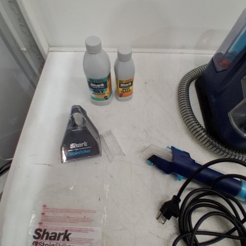 SHARK STAINSTRIKER PORTABLE CARPET CLEANER & UPHOLSTERY CLEANER - BLUE/GREY (MODEL: PX200C V5) image 5