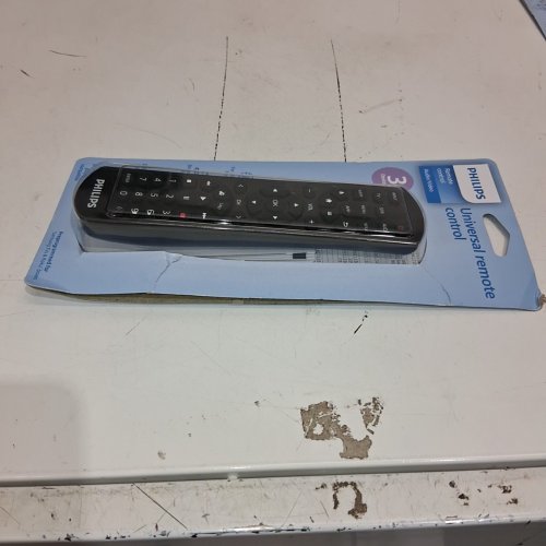 PHILIPS 3 DEVICE UNIVERSAL TV REMOTE - BLACK (MODEL: SRP4322B/27) image 3