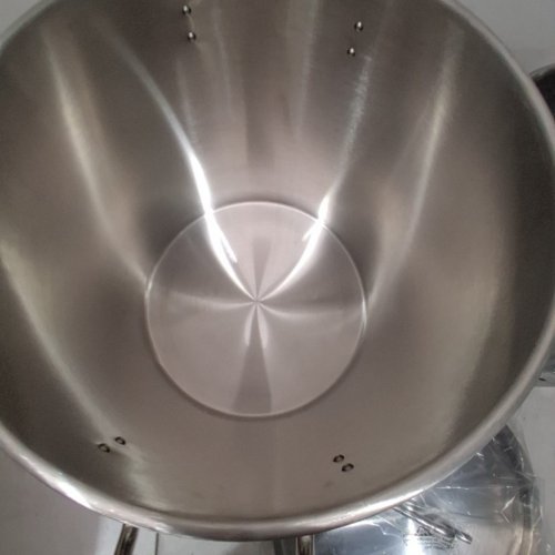 STAINLESS STEEL COMMERCIAL STOCKPOT WITH METAL STRAINER - 42 QT - STEEL (MODEL: SP42QT354006S) image 3