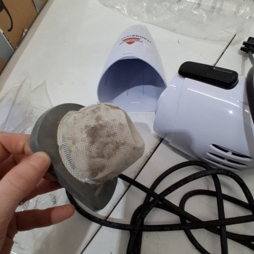 BISSELL FEATHERWEIGHT 3-IN-1 STICK/HAND VACUUM CLEANER - WHITE (MODEL: 2033J) image 4
