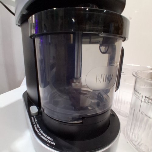 NINJA CREAMI XL DELUXE ICE CREAM AND FROZEN TREAT MAKER WITH 2 PINTS/LIDS - 24OZ CONTAINERS - BLACK/GREY (MODEL: CN551CCO) image 6