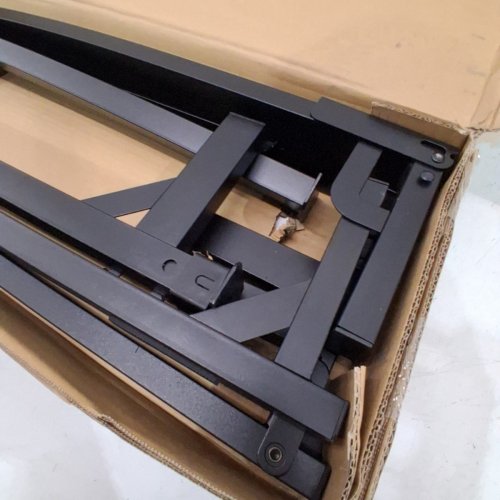 AMAZON BASICS 9-LEG SUPPORT METAL BED FRAME - QUEEN 7"- BLACK (MODEL: B07D4BD47F) image 3