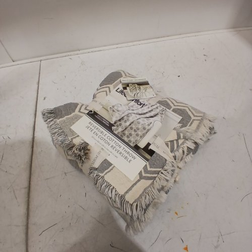 LIFE COMFORT REVERSIBLE COTTON THROW BLANKET - 50" X 64" - GREY (MODEL: 1726023) image 2