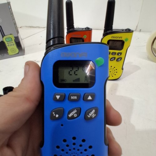 3PK AWANFI KIDS WALKIE TALKIES RECHARAGABLE LONG RANGE WITH FLASHLIGHT - 22 CHANNELS - BLUE/YELLOW/ORANGE (MODEL:GL-528) image 2