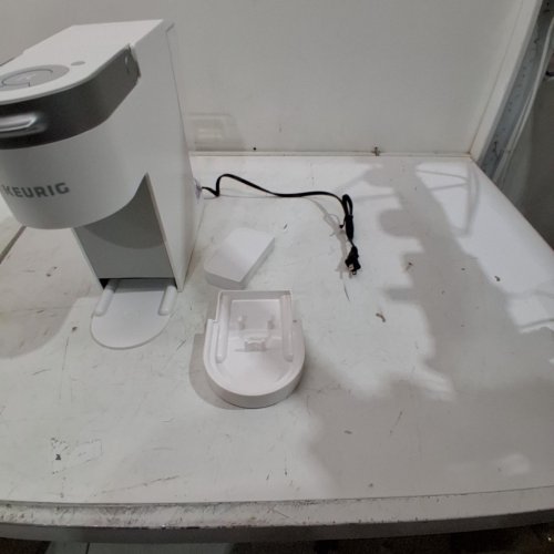 KEURIG K-SLIM SINGLE SERVE COFFEE MAKER - WHITE image 4