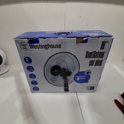 WESTINGHOUSE ADJUSTABLE HEIGHT OSCILLATING PEDESTAL FAN - 16" - BLACK/BLUE (MODEL: WSFSB1601BL) image 9